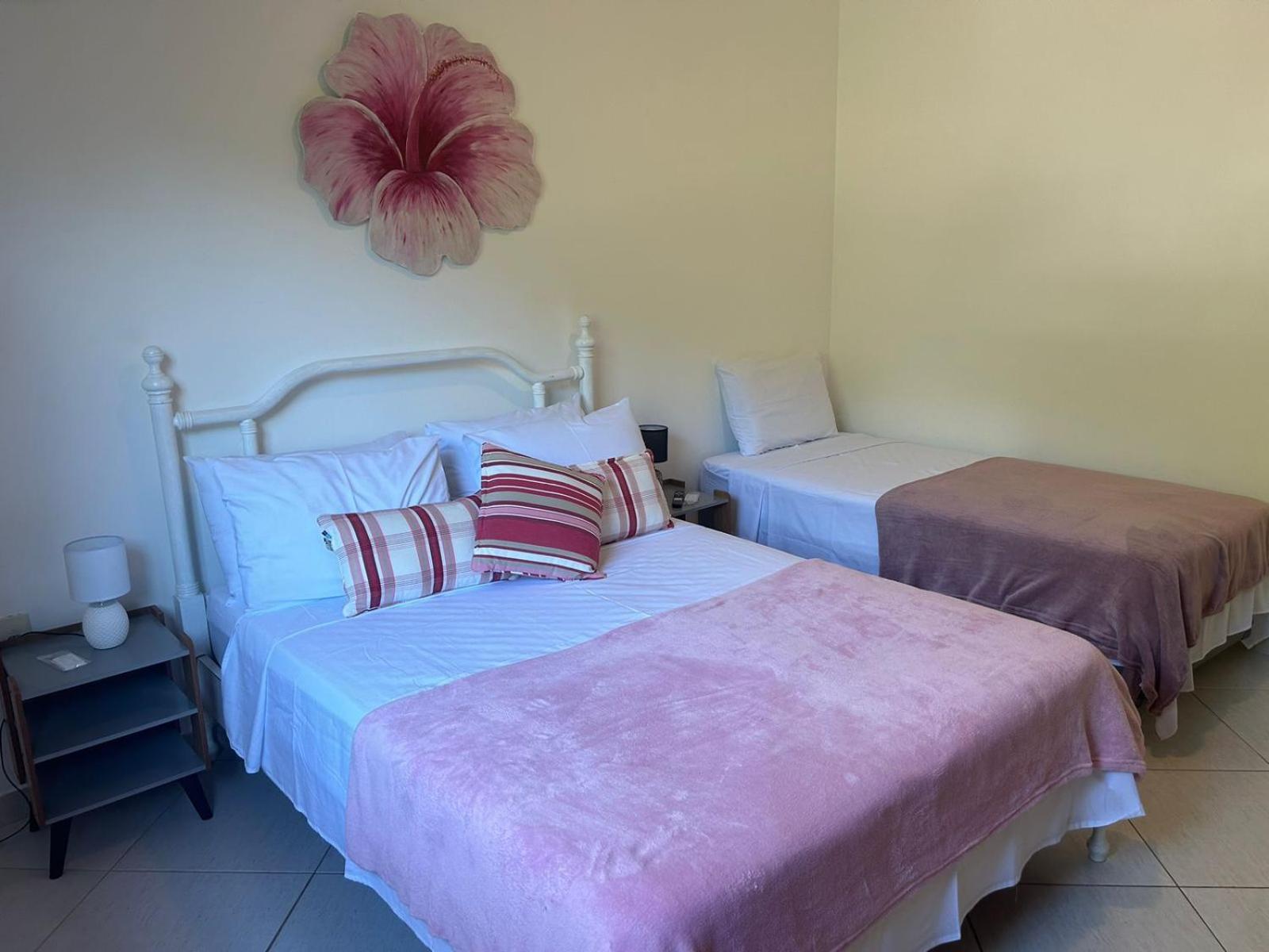 Pedra Mar - Quartos E Suites Em Angra Ангра дос Рейс Екстериор снимка